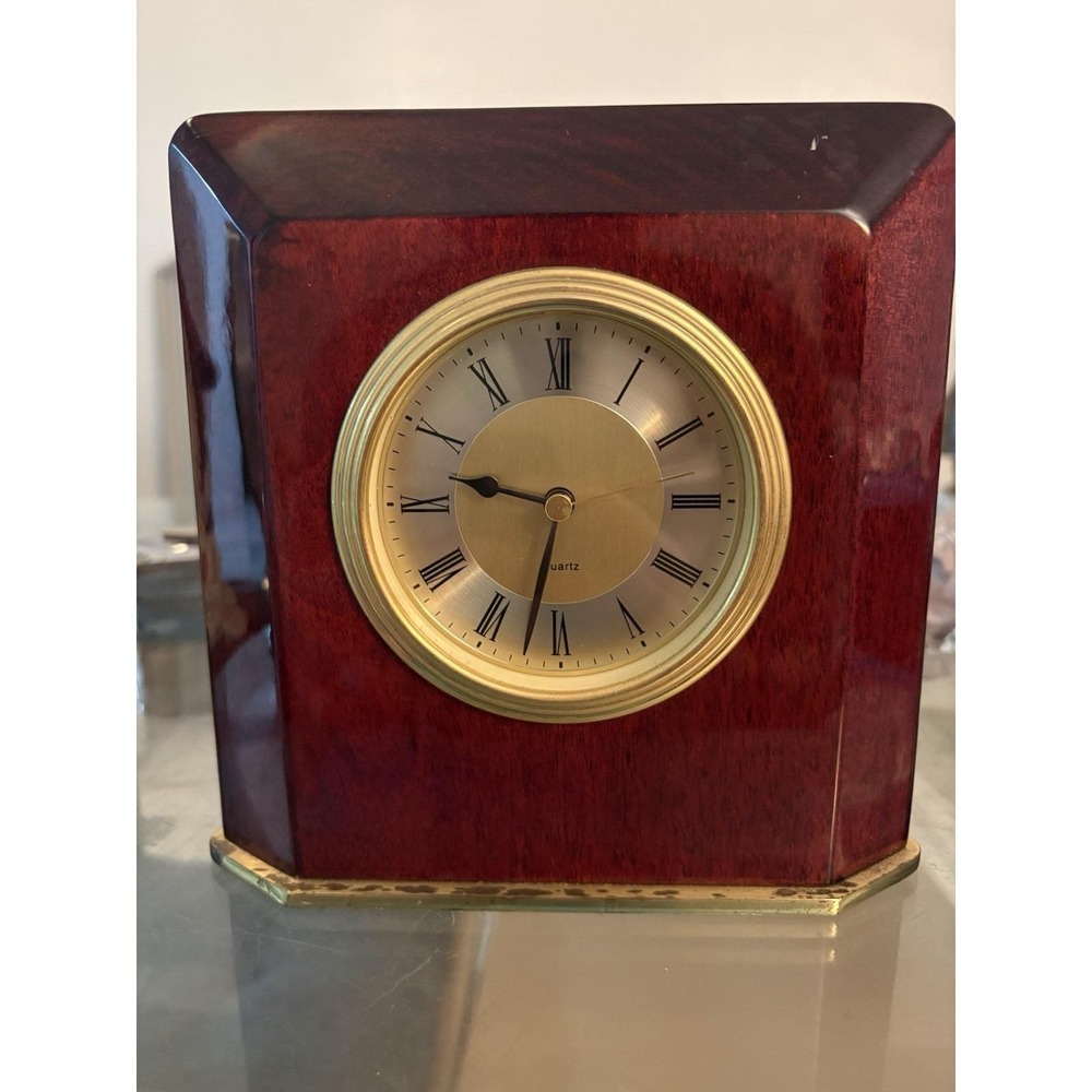 Vintage Glossy Mahogany Wood Desk Clock Brass Trim Roman Numeral Quartz 8